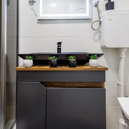 Matija Lux2 * Kraljevo