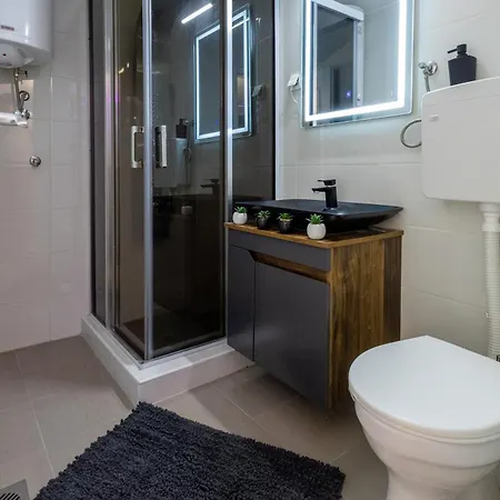 Matija Lux2 * Kraljevo